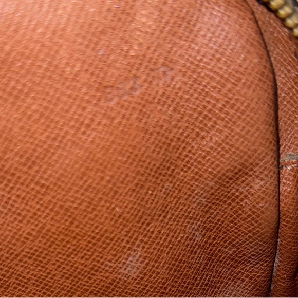 Auth LOUIS VUITTON Vintage Clutch/Wristlet - Picture 6 of 15